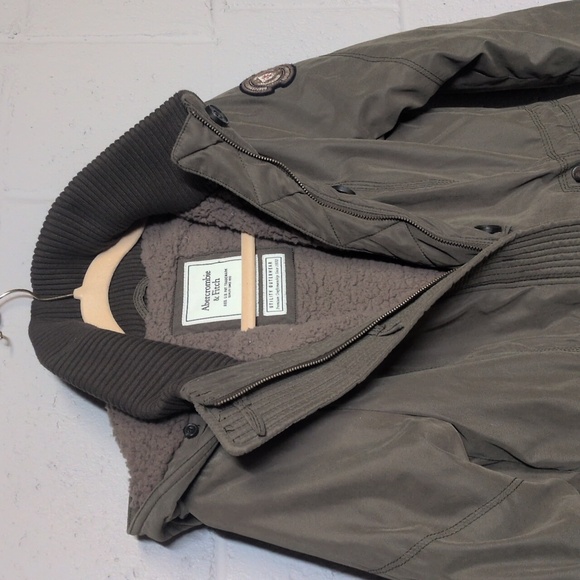Abercrombie & Fitch Olive Hooded Utility Parka, Size Small, EUC, Y2K, Vintage - Picture 5 of 12
